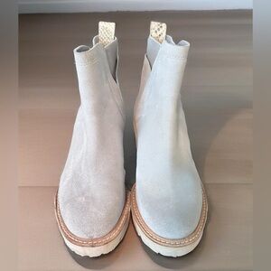 Dolce Vita Huey H2O Boots Size 7